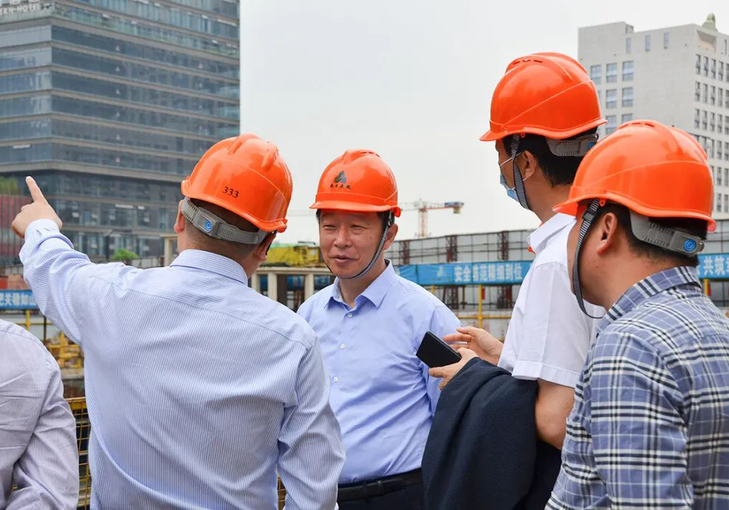 江蘇省住建廳黨組書記顧小平帶隊(duì)考察公司南寧恒大國際中心超高層項(xiàng)目